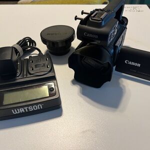 Canon xa10 Black Video Camera Set with Accessories